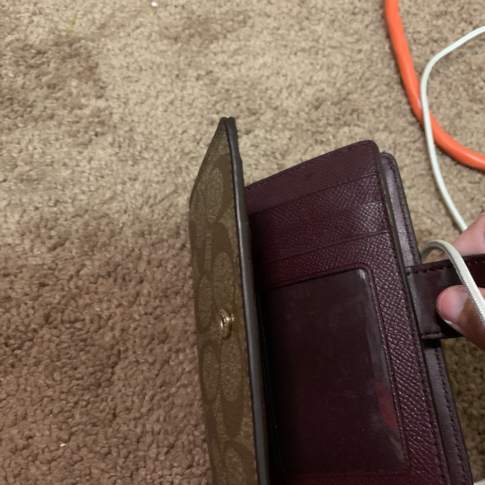 Wallet - Picture 4 of 4